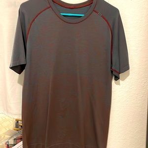 Like new lululemon shirt